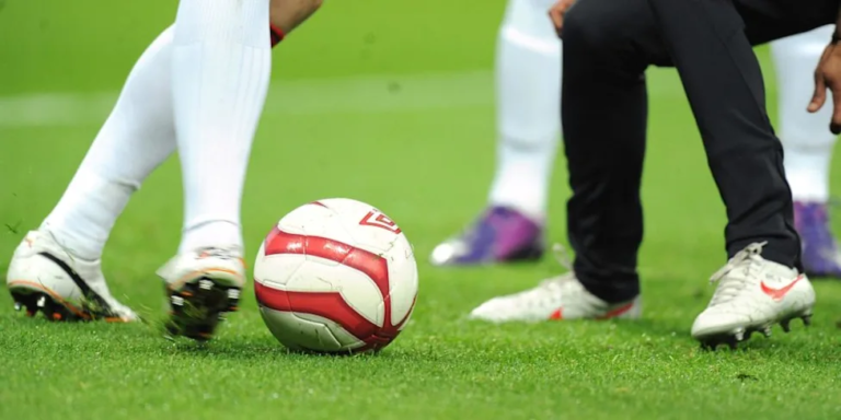 Online Football